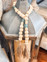 Load image into Gallery viewer, Wood Bead Garland