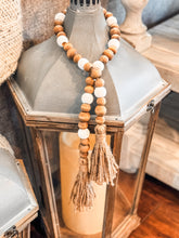 Load image into Gallery viewer, Wood Bead Garland