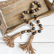 Load image into Gallery viewer, Wood Bead Garland