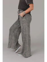 Load image into Gallery viewer, Relaxing Robin Wide Leg Pant (Three Bird Nest)
