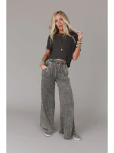Load image into Gallery viewer, Relaxing Robin Wide Leg Pant (Three Bird Nest)
