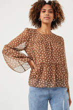 Load image into Gallery viewer, Daisy Print Chiffon Top
