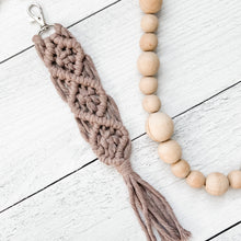 Load image into Gallery viewer, Macrame Keychain/ Zipper Pull
